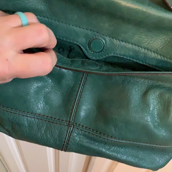 Fossil leather green purse - Picture 4 of 9